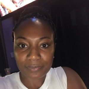 Meet your Posher, Alicia